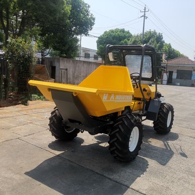 Terreno de borracha amarelo de Mini Small Tractors For All do trator da trilha