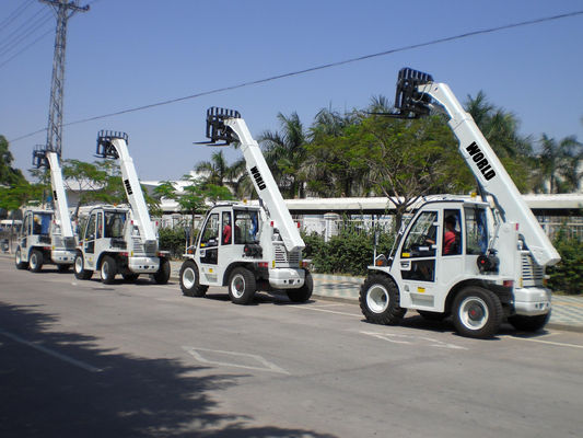 4 da carga telescópica do alimentador 2.5T do motor diesel da movimentação EPA da roda empilhadeira telescópica 4WD Telehandler