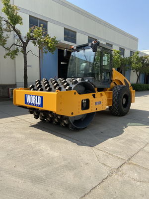 1Equipamento de compactação por vibração do tipo rodoviário vibratório de 0,8 Hz